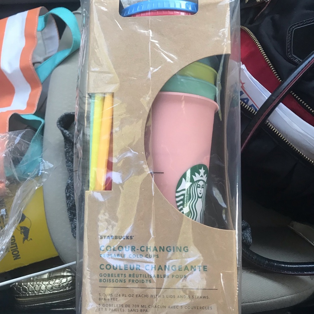 Brand new pack of reusable color changing cups